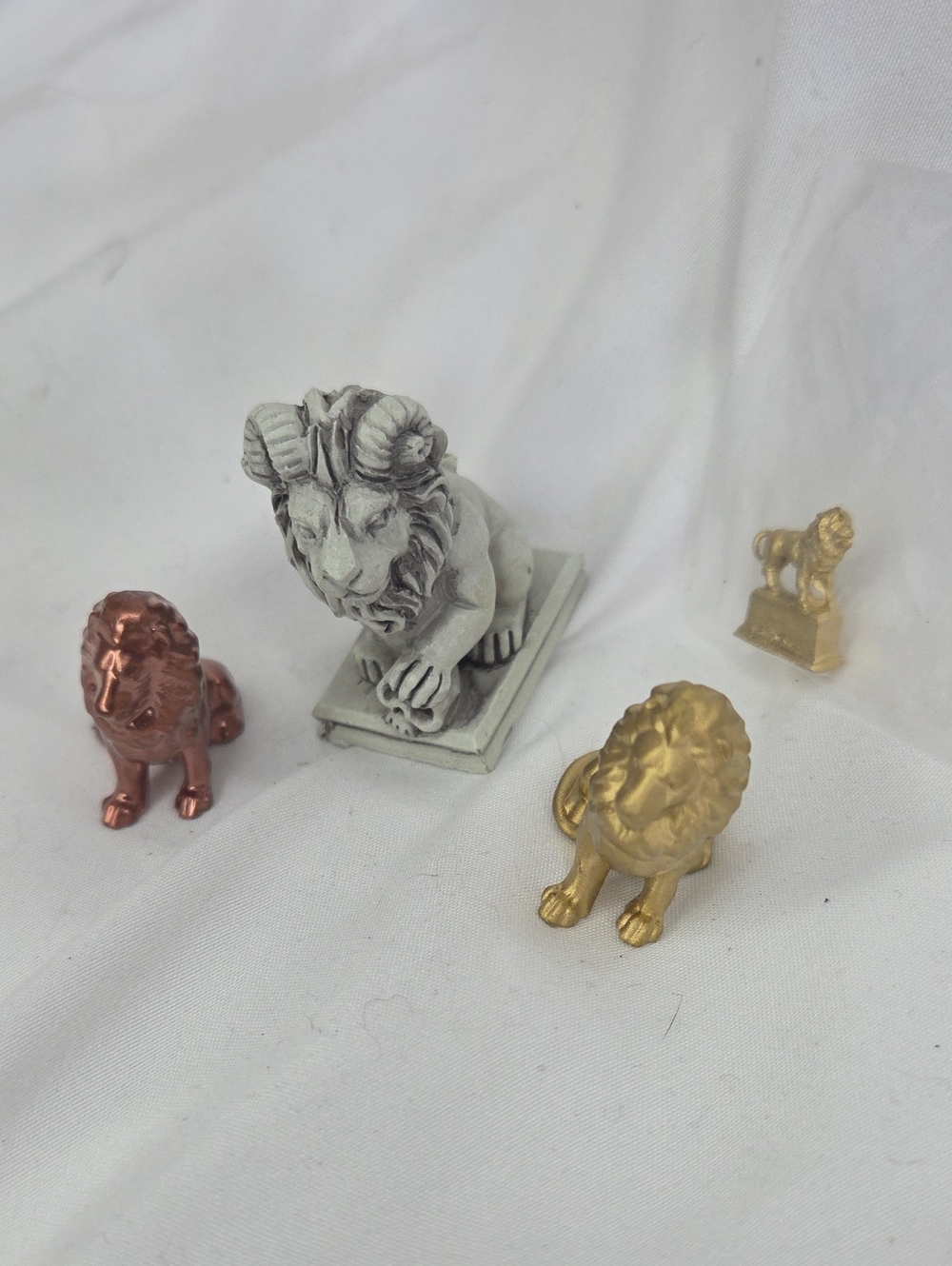 Doll House Lion Decor Lawn Mantel Figurine Set 1:12 Scale